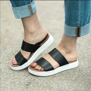 MIA SAIGE BLACK SANDAL